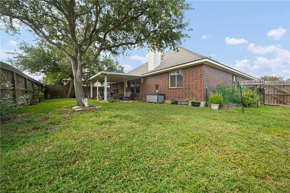 336 Lema Drive Portland, TX 78374