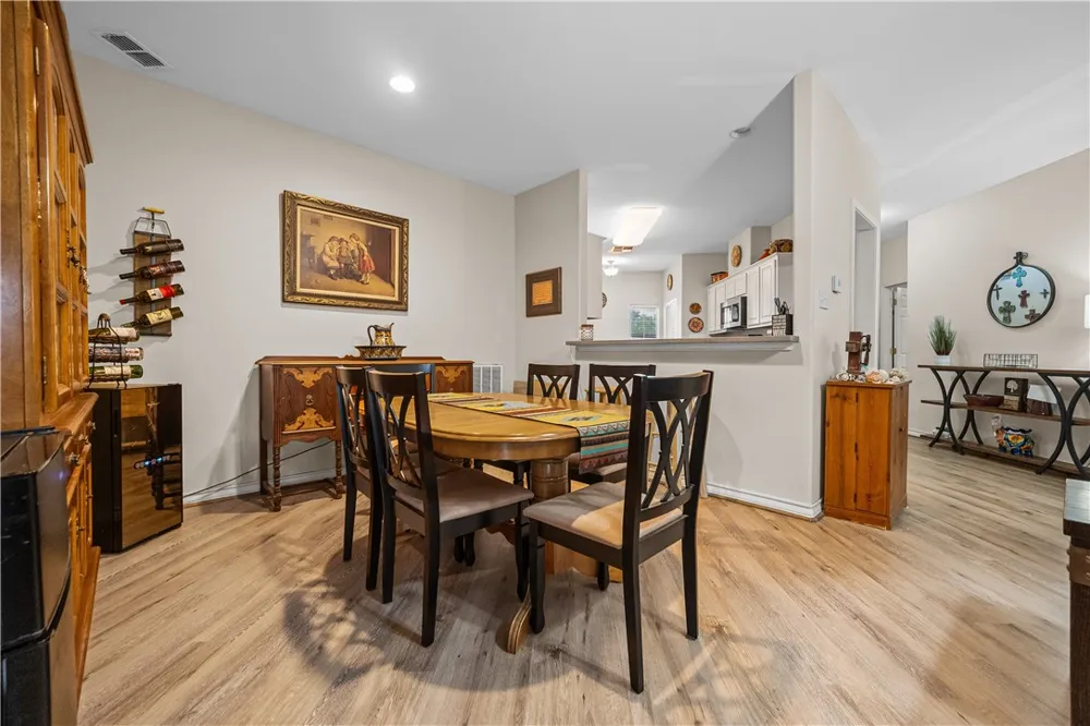 336 Lema Drive Portland, TX 78374