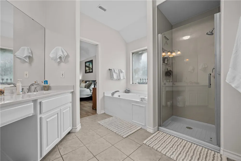 336 Lema Drive Portland, TX 78374