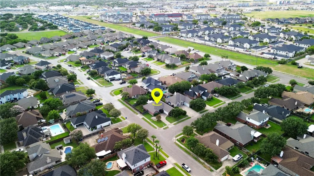 336 Lema Drive Portland, TX 78374