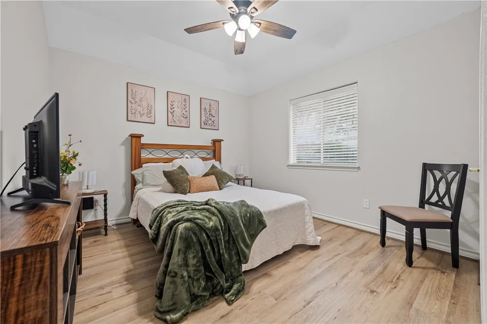 336 Lema Drive Portland, TX 78374