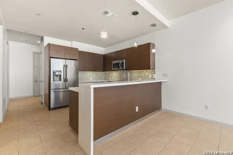 17902 LA CANTERA PKWY Unit 406