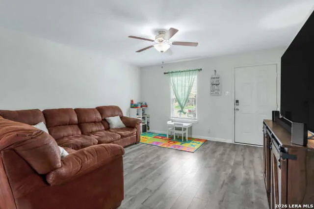 15319 Escalante Pass Von Ormy, TX 78073