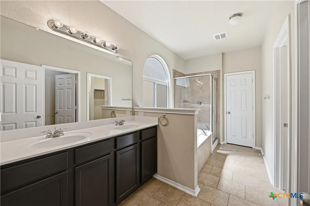 133 Finch Knoll San Antonio, TX 78253