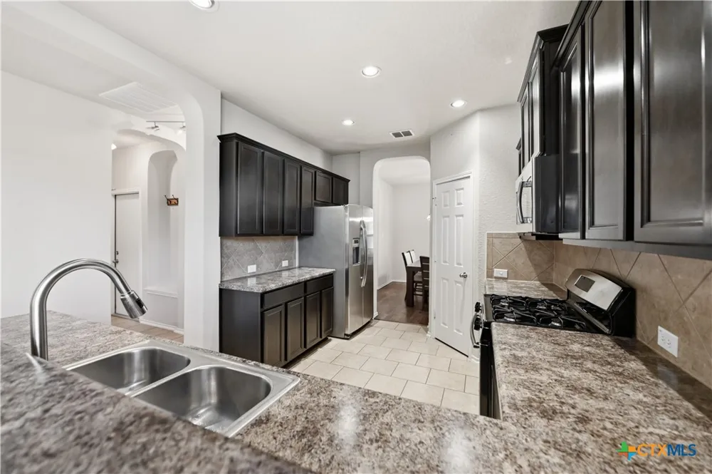 133 Finch Knoll San Antonio, TX 78253