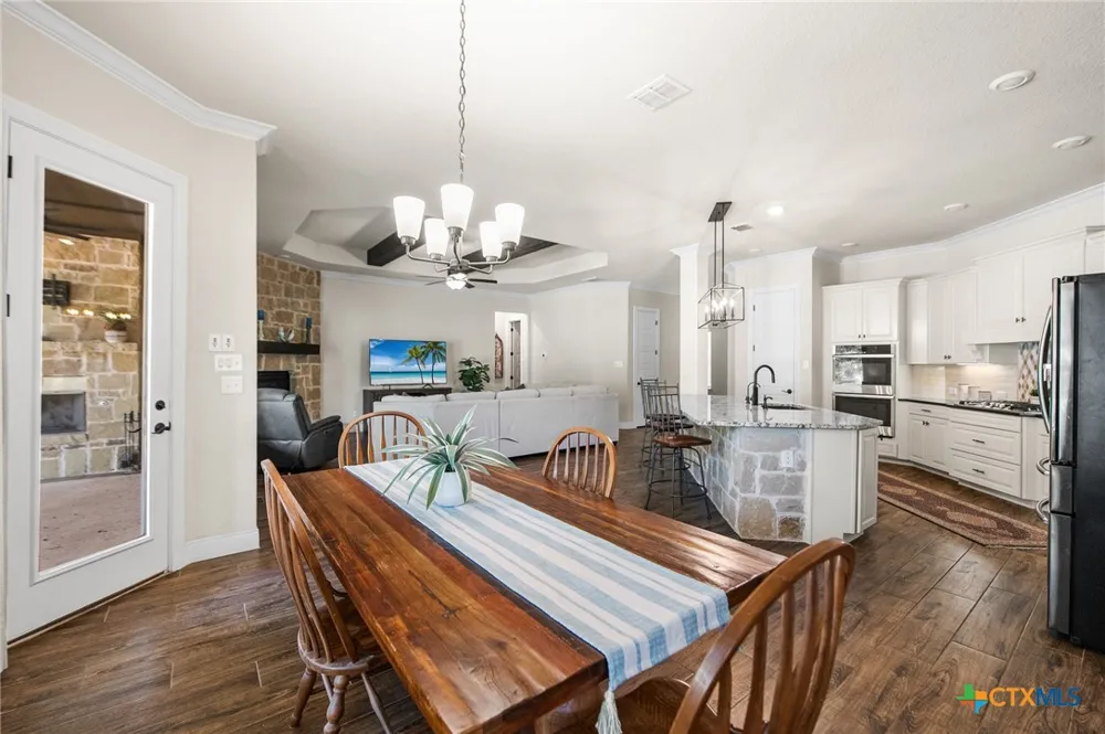 663 Private Road 1712 Mico, TX 78056