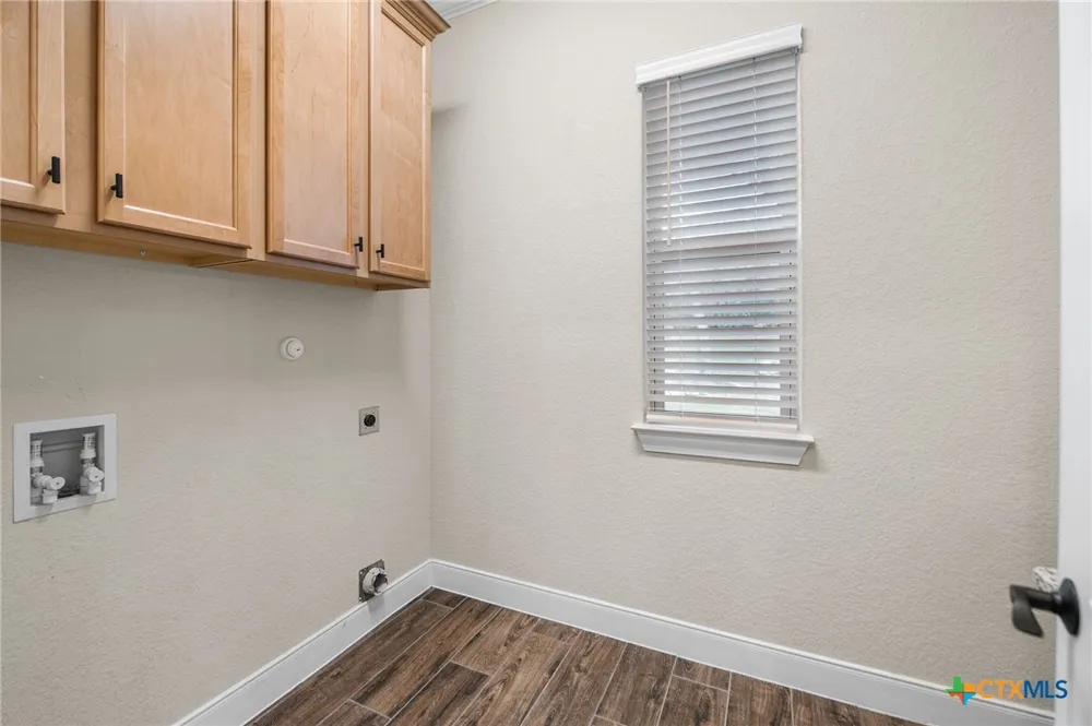 663 Private Road 1712 Mico, TX 78056