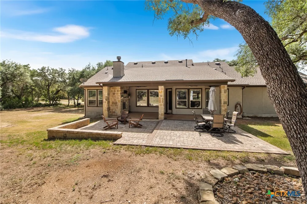 663 Private Road 1712 Mico, TX 78056