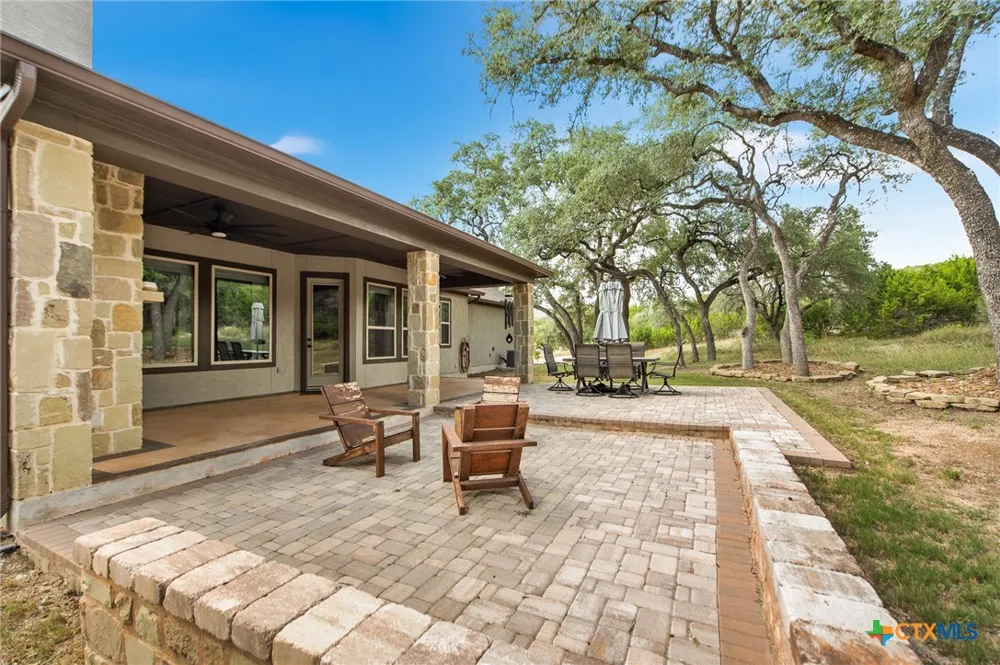 663 Private Road 1712 Mico, TX 78056