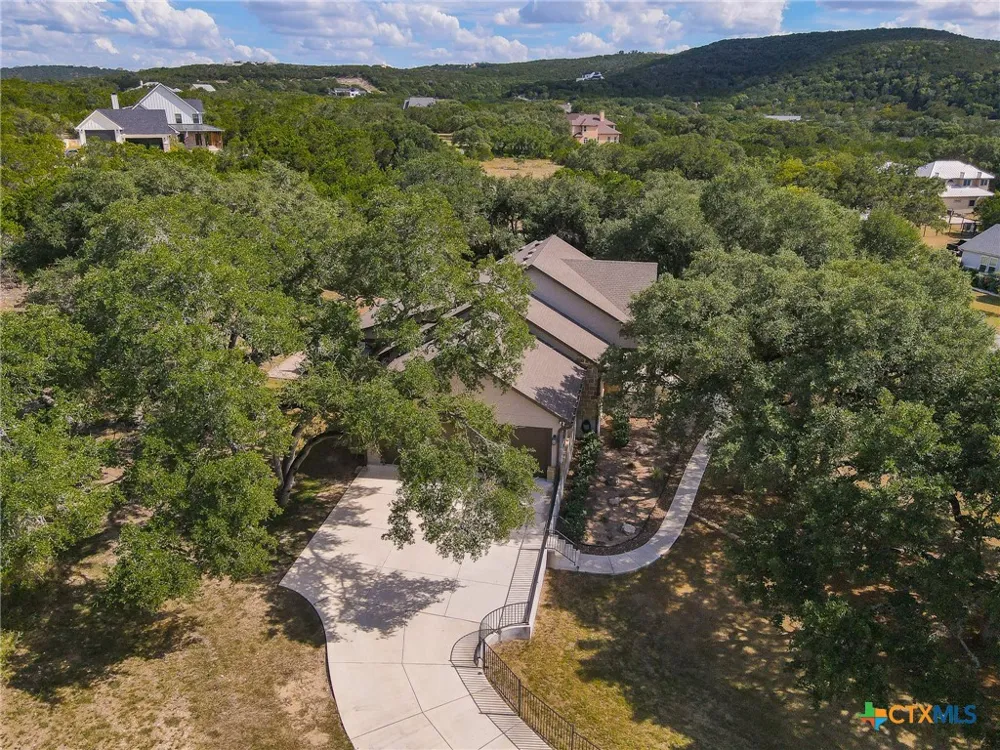 663 Private Road 1712 Mico, TX 78056