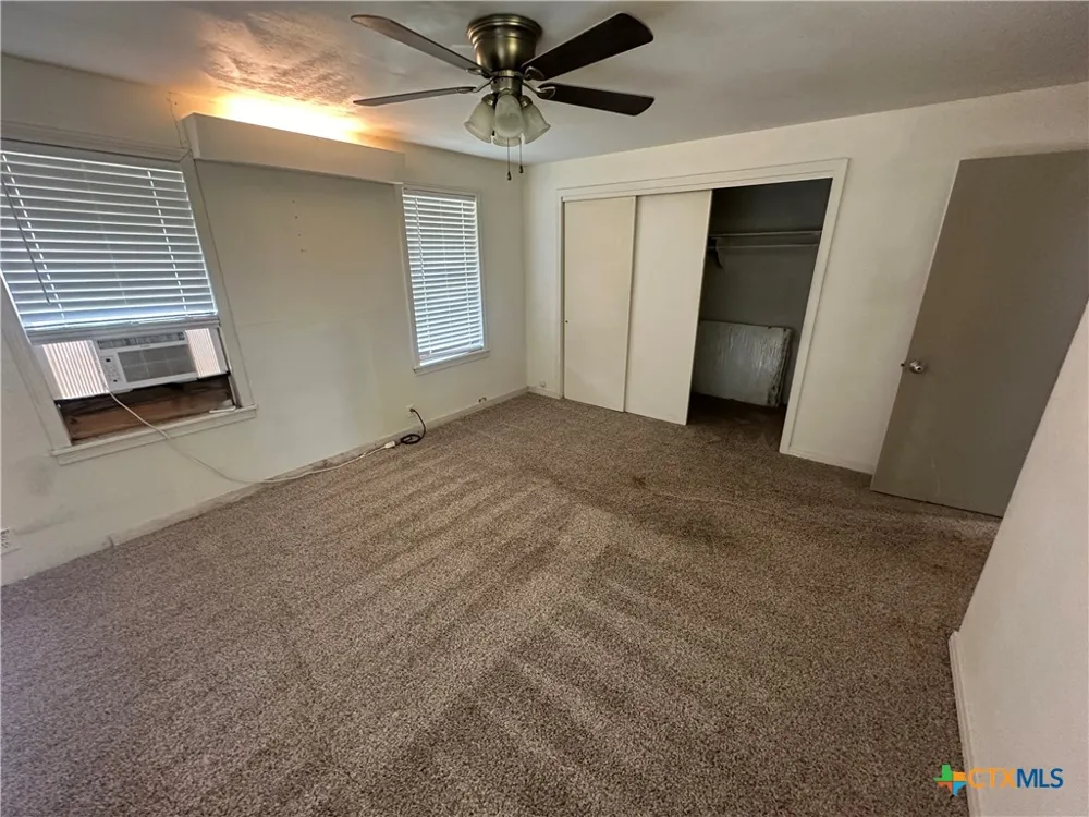 251 Hedges Street Bloomington, TX 77951