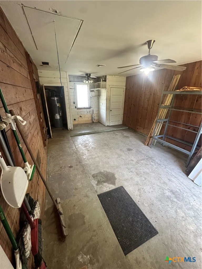 251 Hedges Street Bloomington, TX 77951