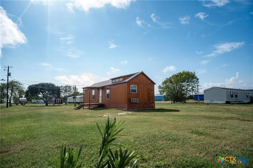 1101 W Houston Avenue Seadrift, TX 77983