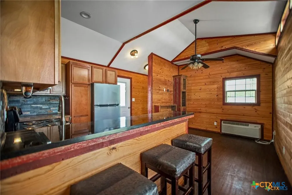 1101 W Houston Avenue Seadrift, TX 77983