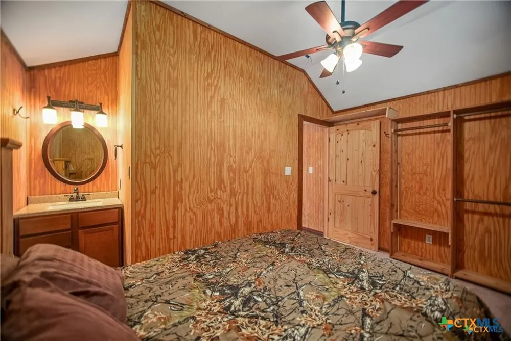 1101 W Houston Avenue Seadrift, TX 77983