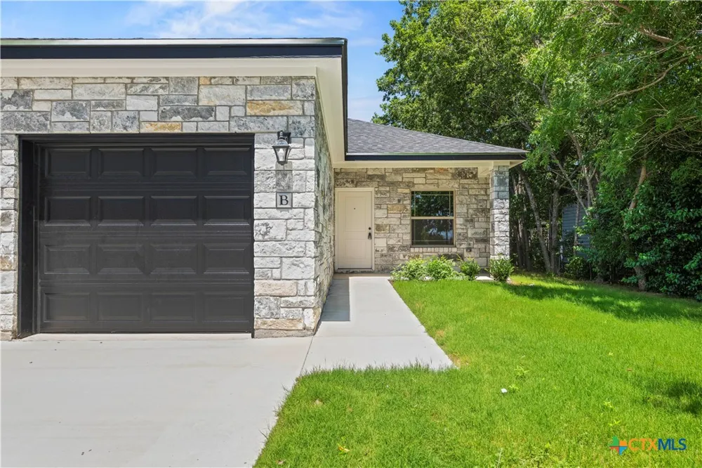 502 S Harley Drive Harker Heights, TX 76548