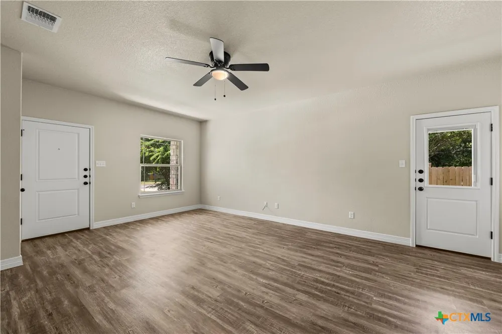 502 S Harley Drive Harker Heights, TX 76548