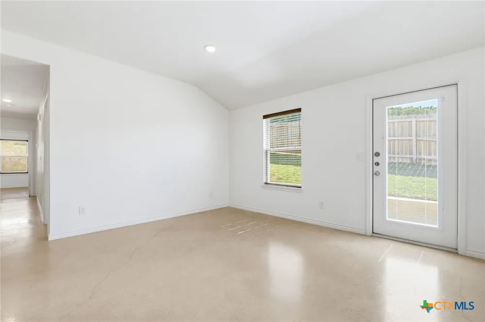 102 Lost Trail #B Copperas Cove, TX 76522