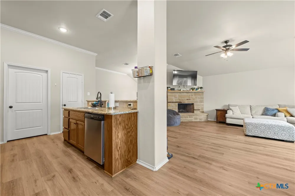 1703 Fossil Trail Belton, TX 76513
