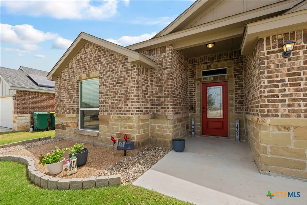 1703 Fossil Trail Belton, TX 76513