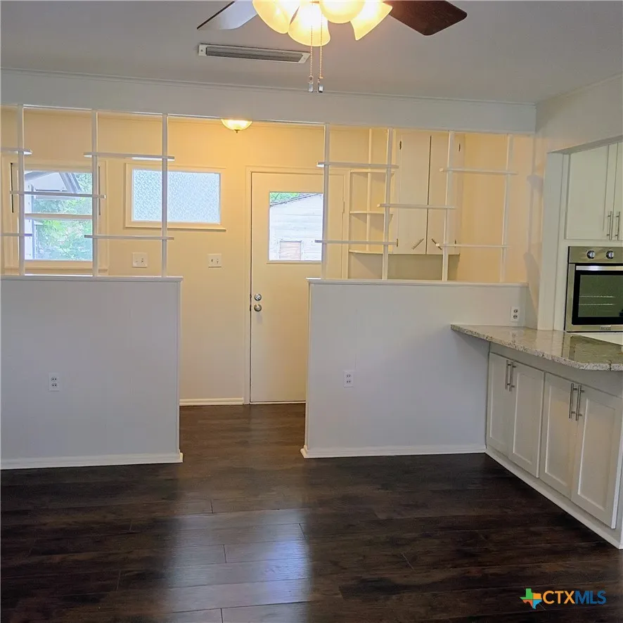 608 Beacon Cuero, TX 77954