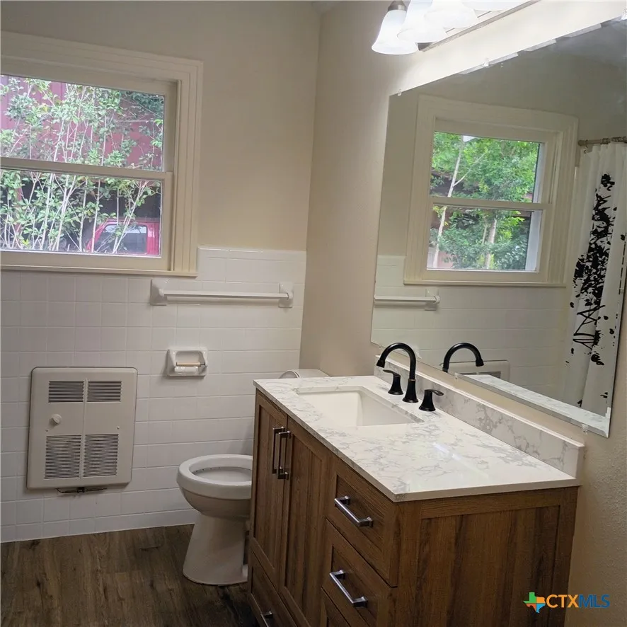 608 Beacon Cuero, TX 77954