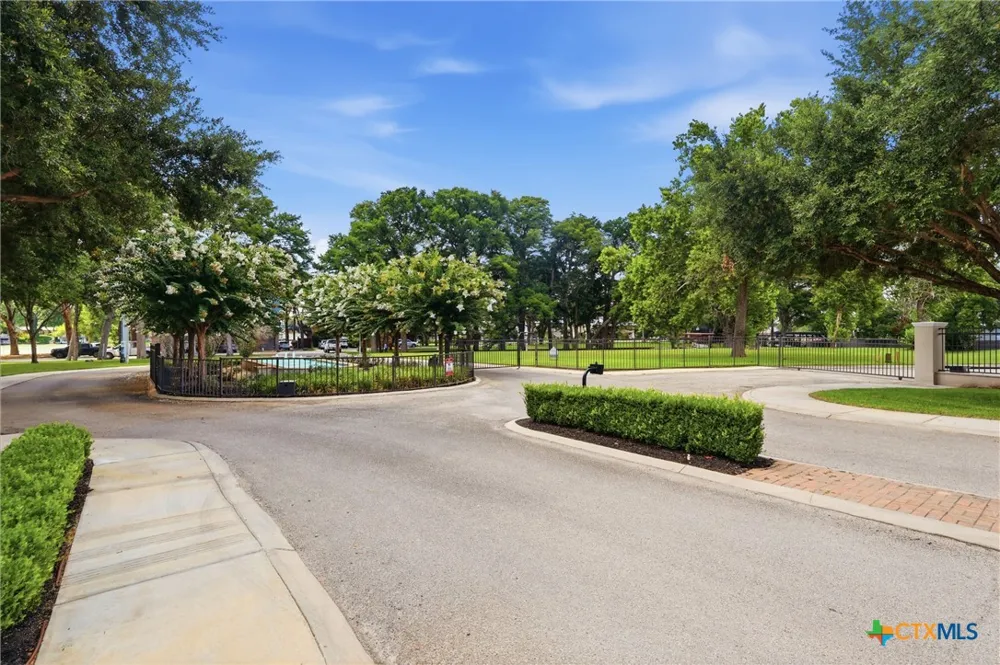 114 Cypress Way McQueeney, TX 78123