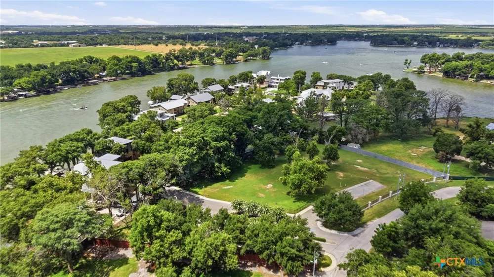 114 Cypress Way McQueeney, TX 78123