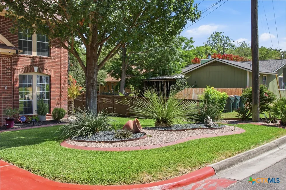102 Elm Hill Court San Marcos, TX 78666