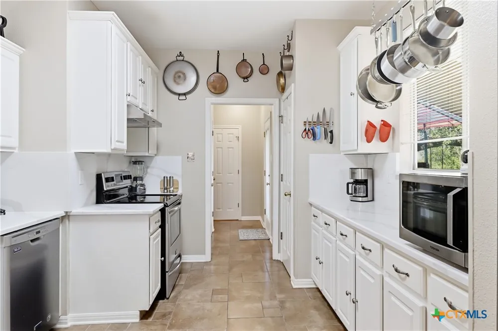 102 Elm Hill Court San Marcos, TX 78666