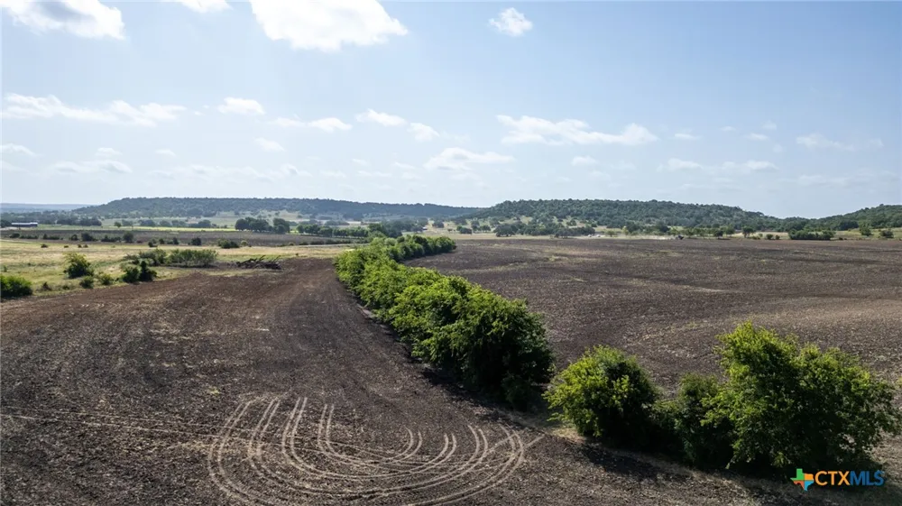 105 Fm-1047 Evant, TX 76880