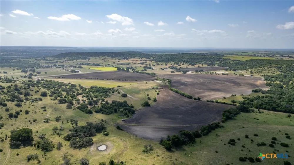 105 Fm-1047 Evant, TX 76880