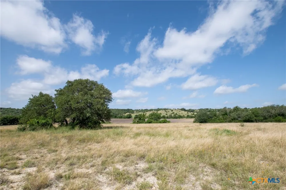 105 Fm-1047 Evant, TX 76880