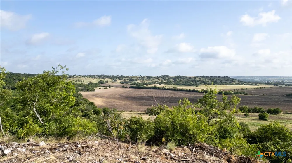 102 Fm-1047 Evant, TX 76880