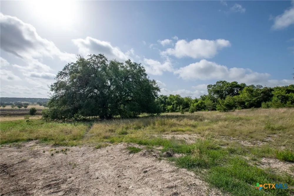 102 Fm-1047 Evant, TX 76880