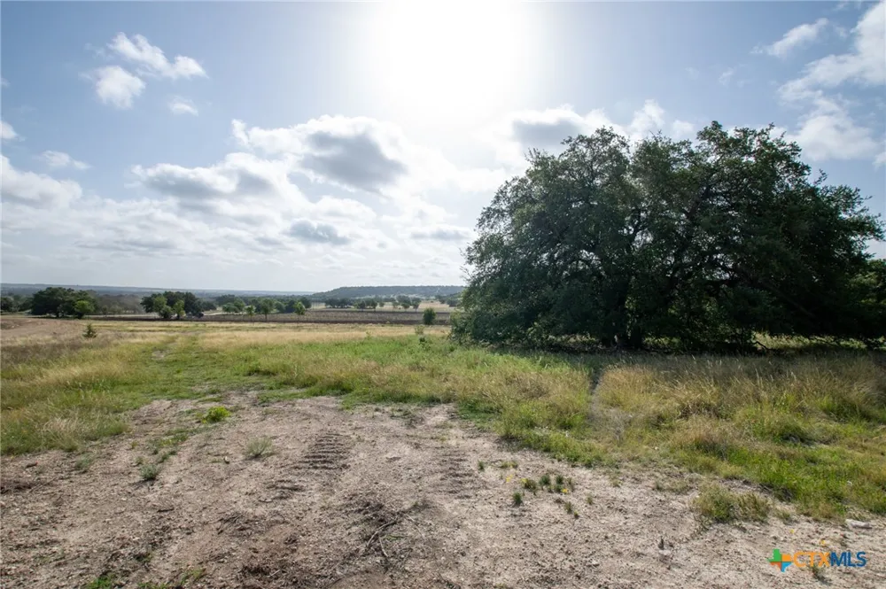 102 Fm-1047 Evant, TX 76880