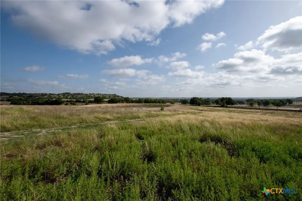 102 Fm-1047 Evant, TX 76880