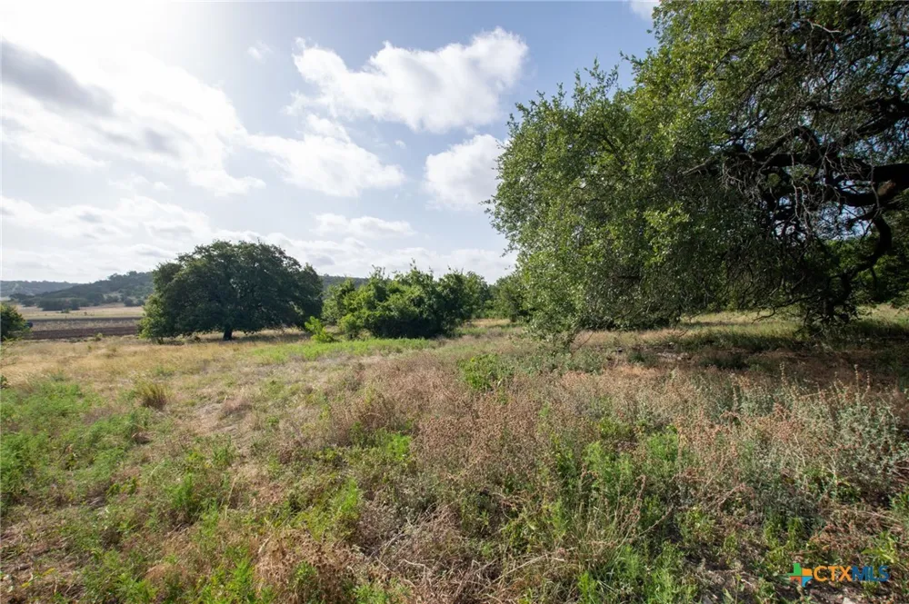 102 Fm-1047 Evant, TX 76880