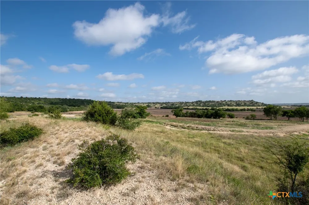 102 Fm-1047 Evant, TX 76880
