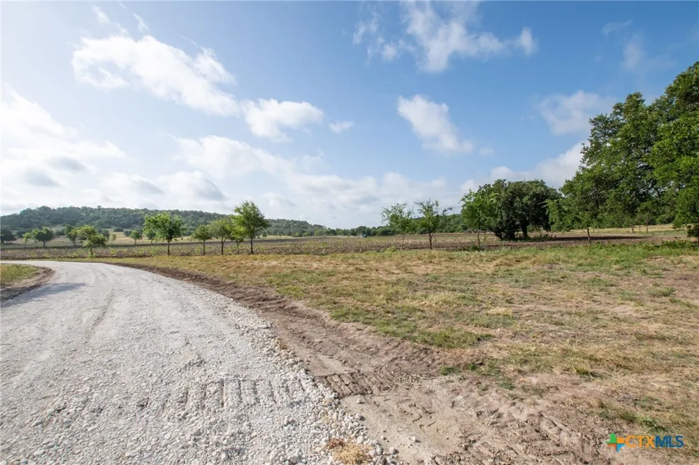 103 Fm-1047 Evant, TX 76880