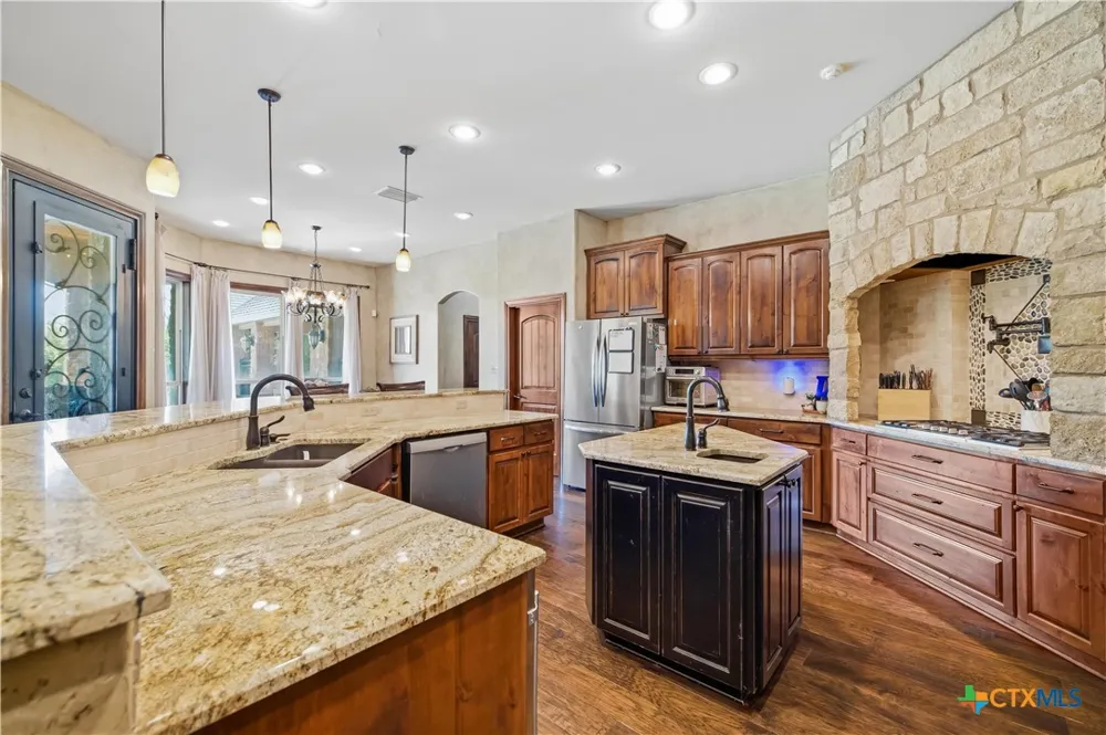 178 Juniper Trail Yoakum, TX 77995