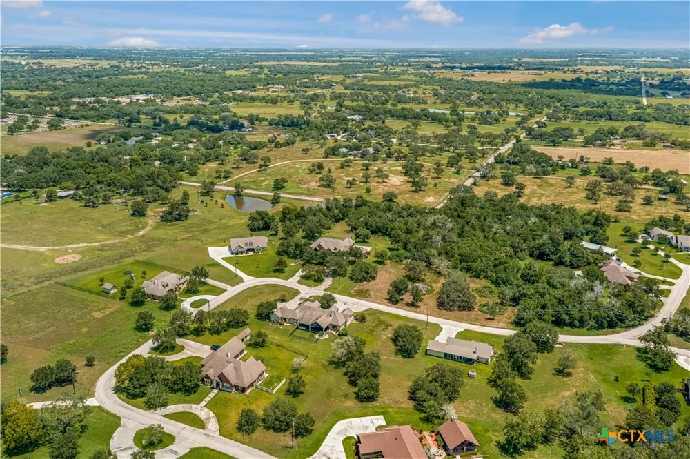 178 Juniper Trail Yoakum, TX 77995