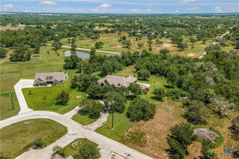 178 Juniper Trail Yoakum, TX 77995