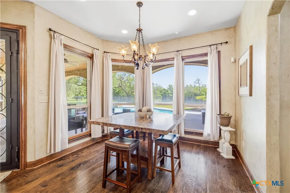 178 Juniper Trail Yoakum, TX 77995
