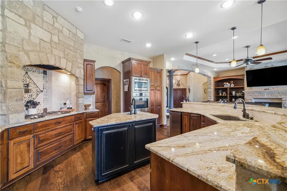 178 Juniper Trail Yoakum, TX 77995