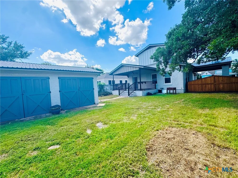 1012 E Main Street Gatesville, TX 76528