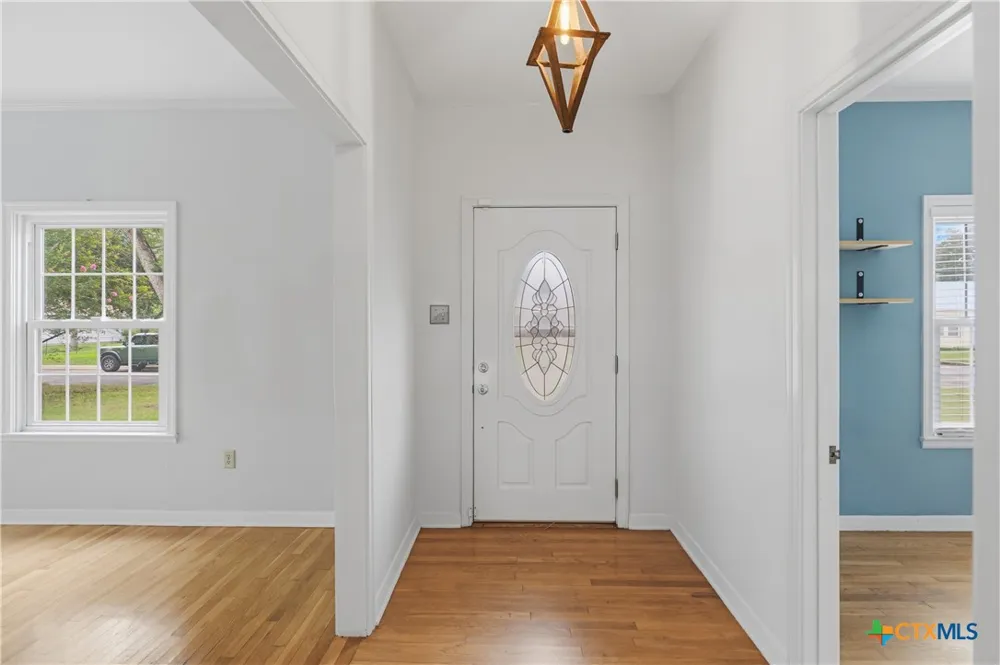 952 Bismark Street Seguin, TX 78155