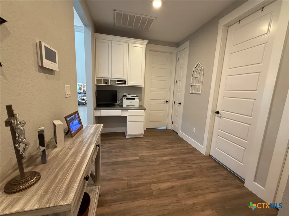 242 Flanders Fischer, TX 78623