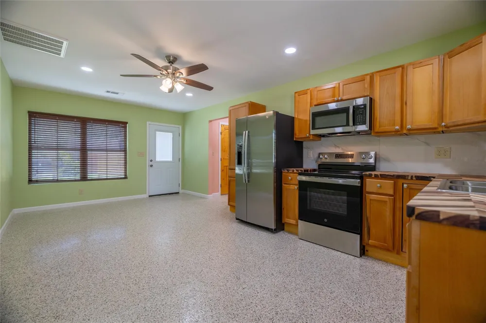 310 State Highway 150 #1 Coldspring, TX 77331