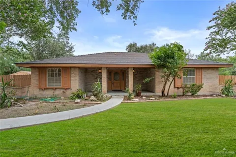 1502 Hibiscus Avenue